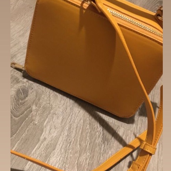 Forever21 cross body purse - Picture 2 of 4